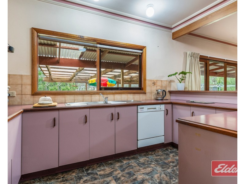 40 Austin Crescent, Cockatoo Valley SA 5351