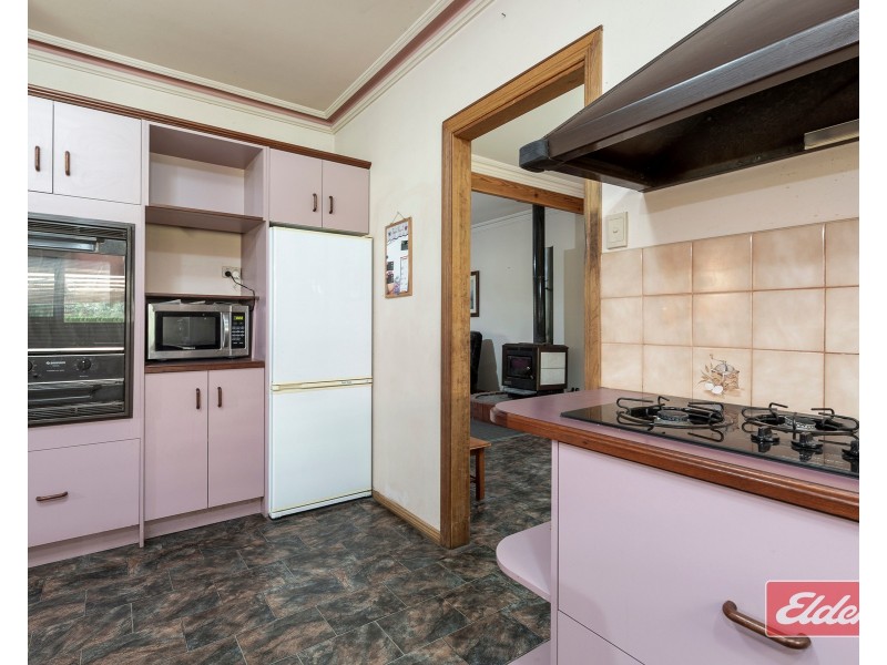 40 Austin Crescent, Cockatoo Valley SA 5351