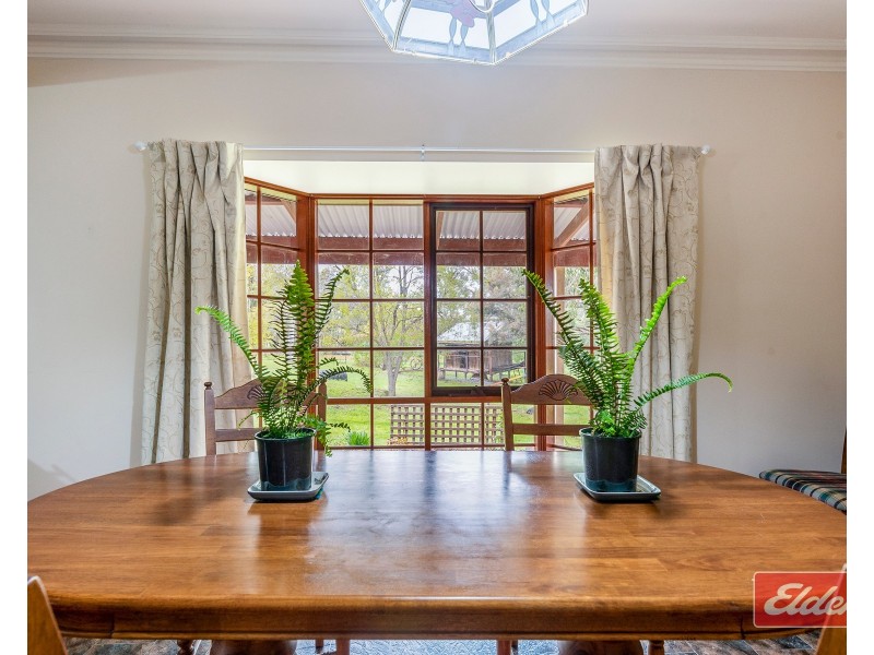 40 Austin Crescent, Cockatoo Valley SA 5351