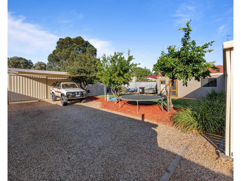 6 Barker Street, Willaston SA 5118