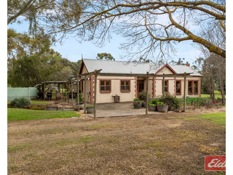 16 Miamba Road, Williamstown SA 5351