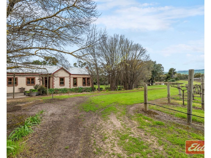 16 Miamba Road, Williamstown SA 5351