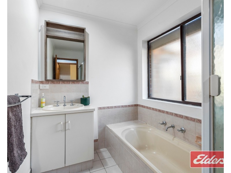 13 Ames Drive, Evanston Park SA 5116
