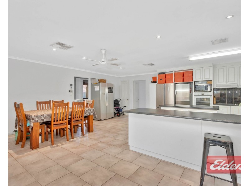 33 Goldfinch Way, Hewett SA 5118