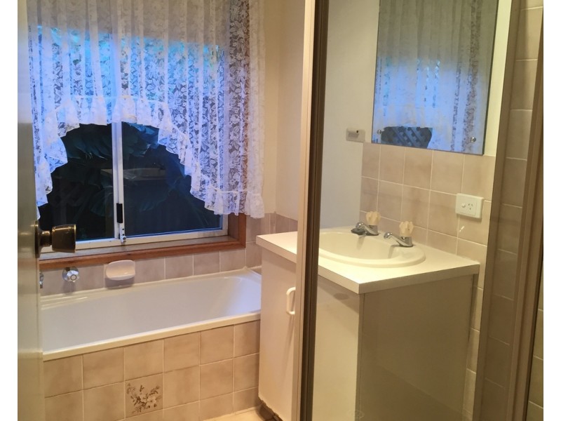 27 Coombe Street, Gawler East SA 5118