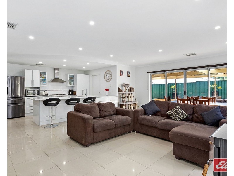8 Gangell Court, Williamstown SA 5351