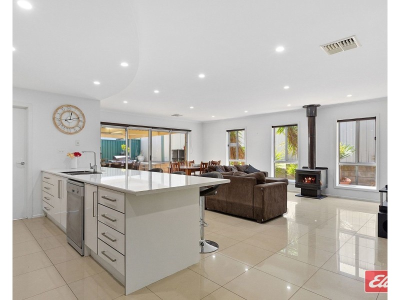8 Gangell Court, Williamstown SA 5351