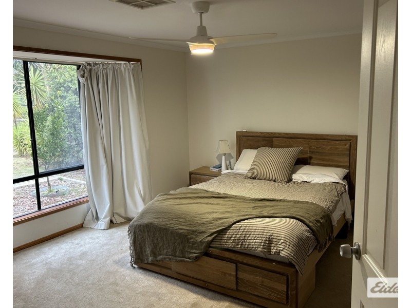 13 Ian Ross Drive, Williamstown SA 5351
