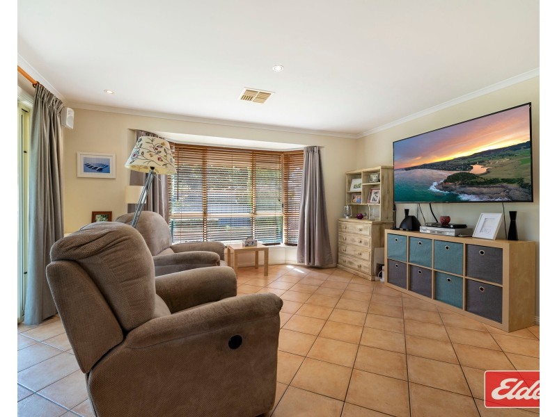 6 Mullen Court, Evanston Park SA 5116