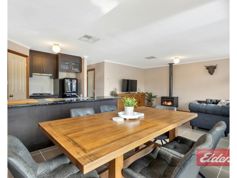 16 Kalyvas Drive, Munno Para West SA 5115