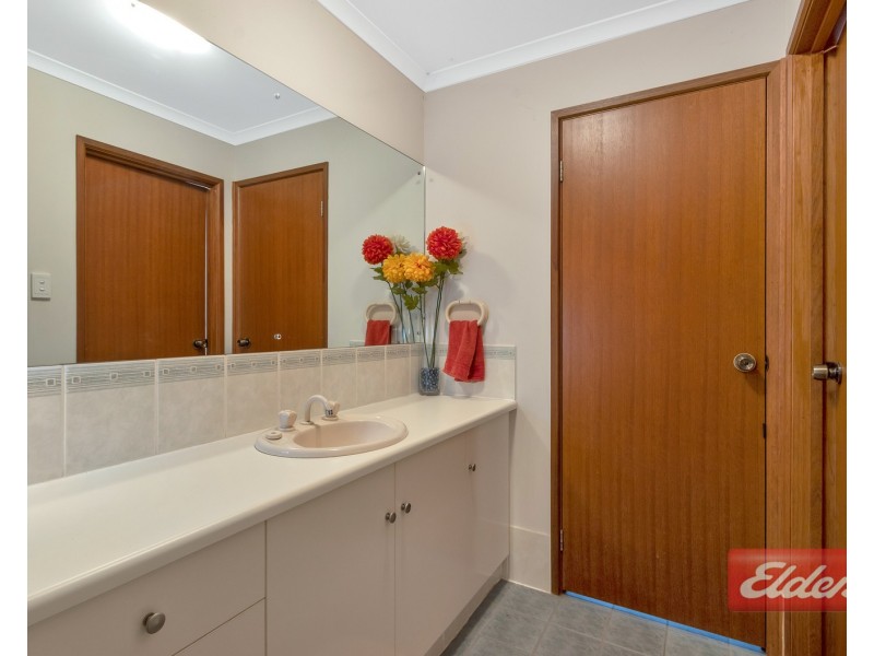 2 Potts Road, Evanston Park SA 5116