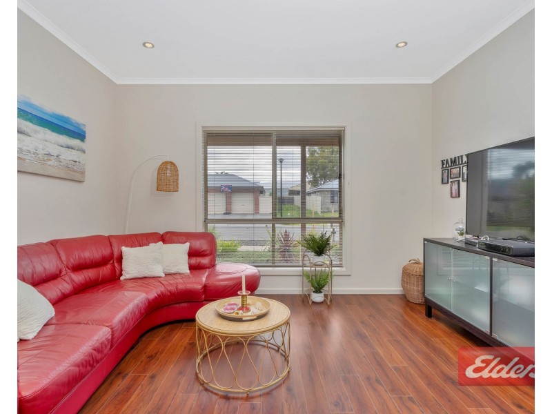 33 Chignell Circuit, Reid SA 5118