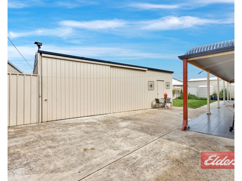 33 Chignell Circuit, Reid SA 5118