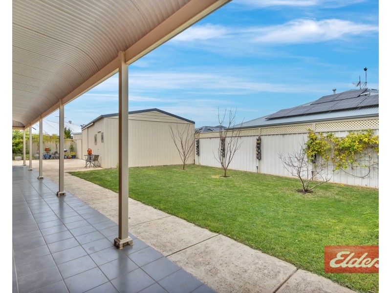 33 Chignell Circuit, Reid SA 5118