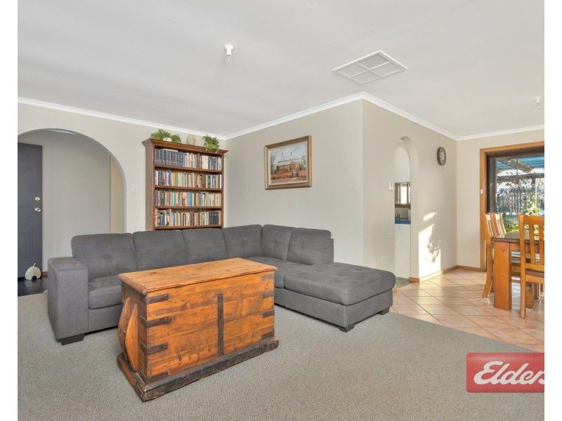 33 Bassett Crescent, Gawler East SA 5118