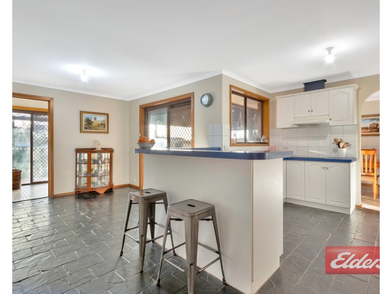 33 Bassett Crescent, Gawler East SA 5118