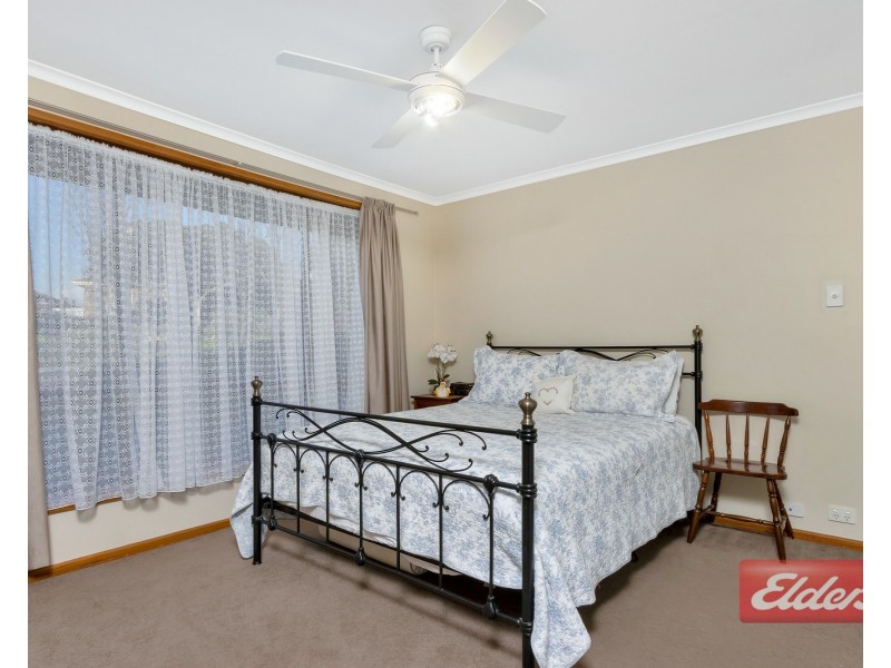 33 Bassett Crescent, Gawler East SA 5118
