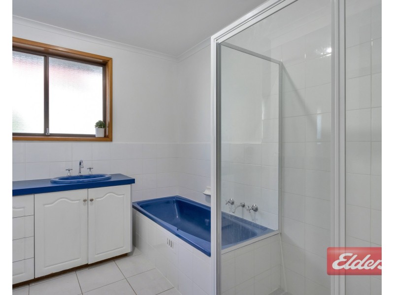 33 Bassett Crescent, Gawler East SA 5118