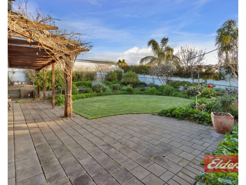 33 Bassett Crescent, Gawler East SA 5118