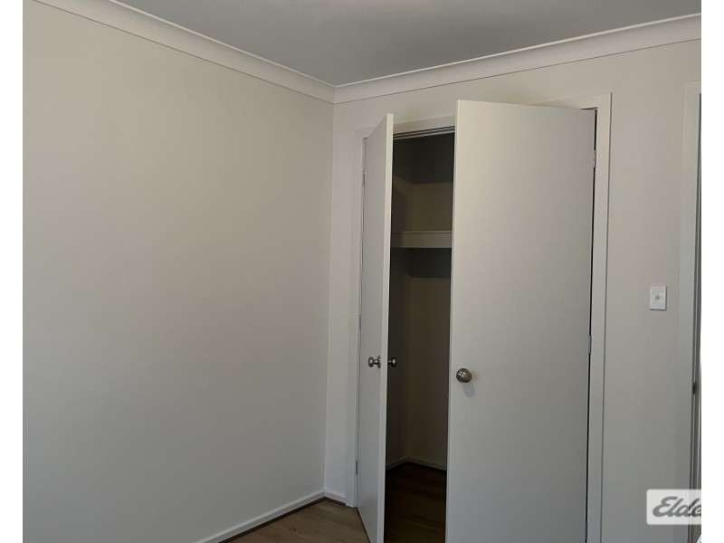 13 Simpson Place, Evanston Park SA 5116