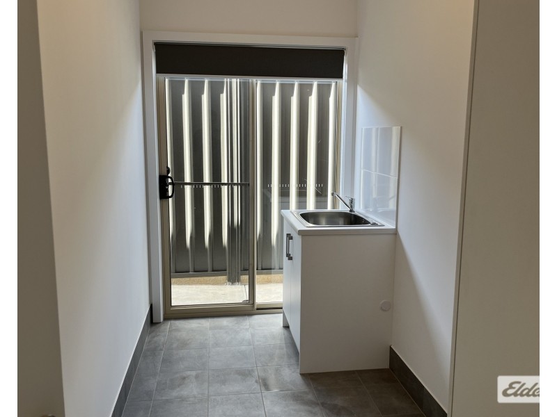 13 Simpson Place, Evanston Park SA 5116