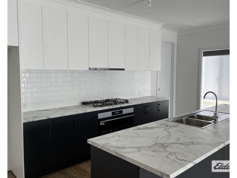 13 Simpson Place, Evanston Park SA 5116