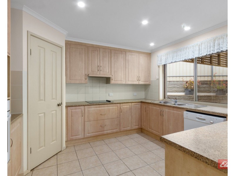 37 Thompson Circuit, Evanston Park SA 5116