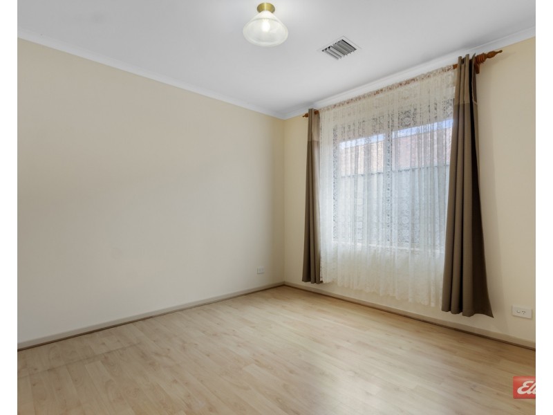 37 Thompson Circuit, Evanston Park SA 5116