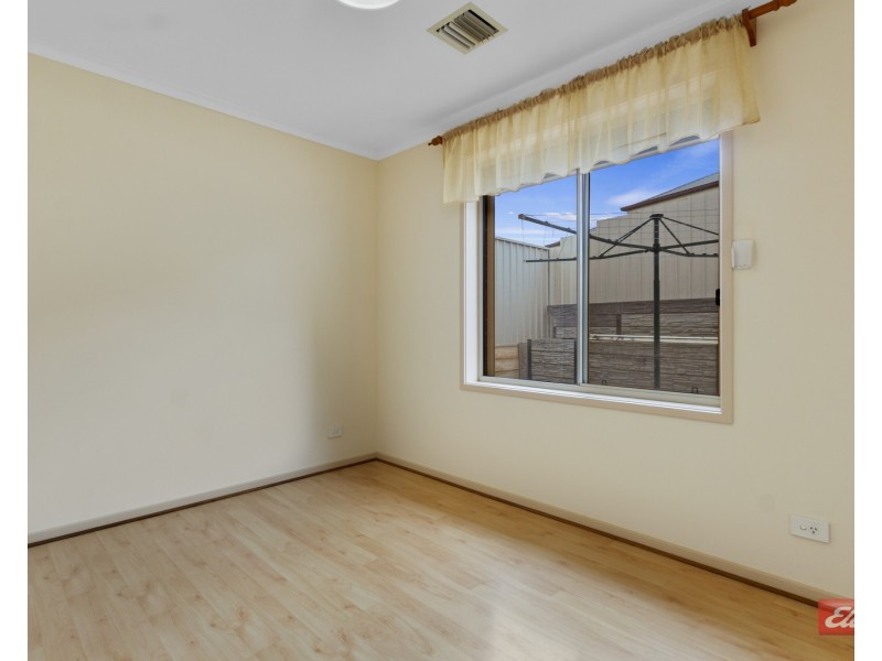 37 Thompson Circuit, Evanston Park SA 5116