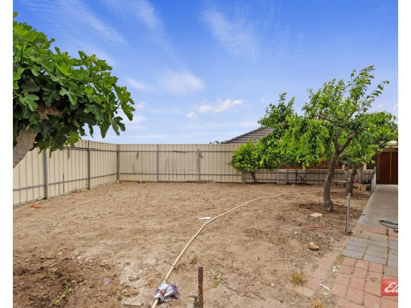 37 Thompson Circuit, Evanston Park SA 5116