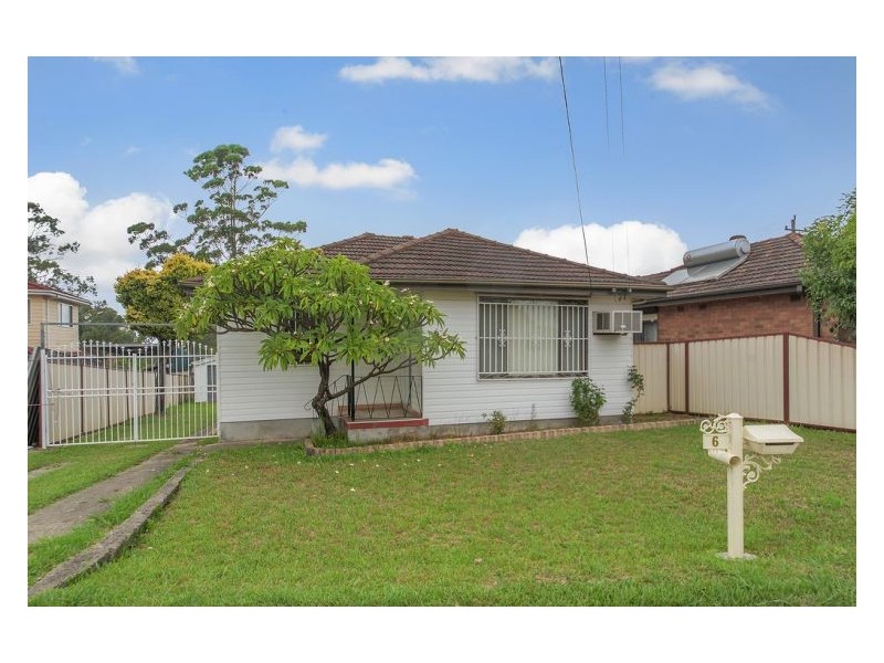 6 Townview Rd, Mount Pritchard NSW 2170