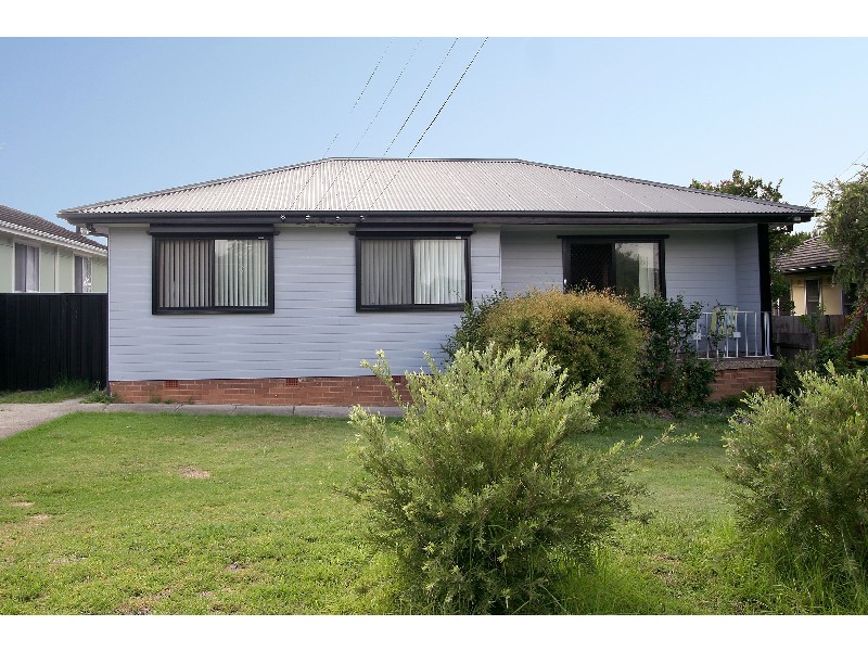 17 Hatfield Road, Canley Heights NSW 2166