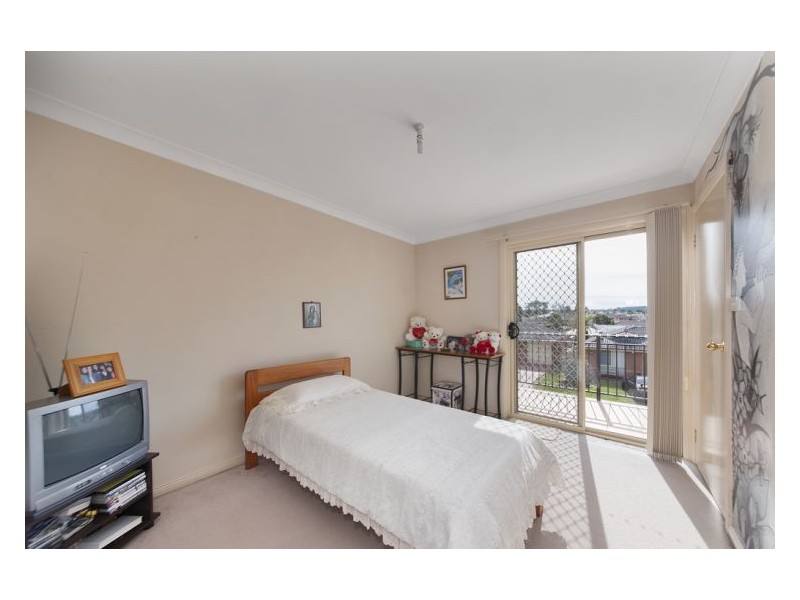 4 Sunrise Place, Horningsea Park NSW 2171