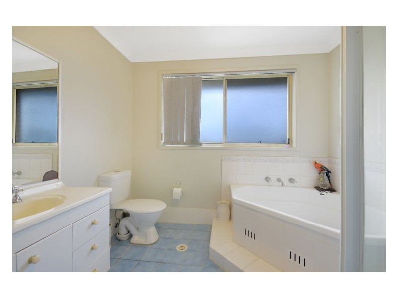 24 Greenwell Rd, Prestons NSW 2170