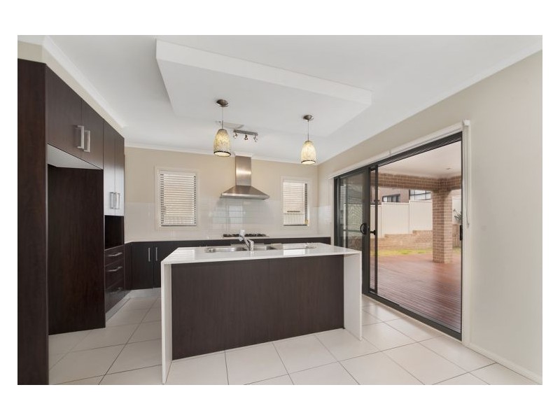 50 Thistle Circuit, Green Valley NSW 2168