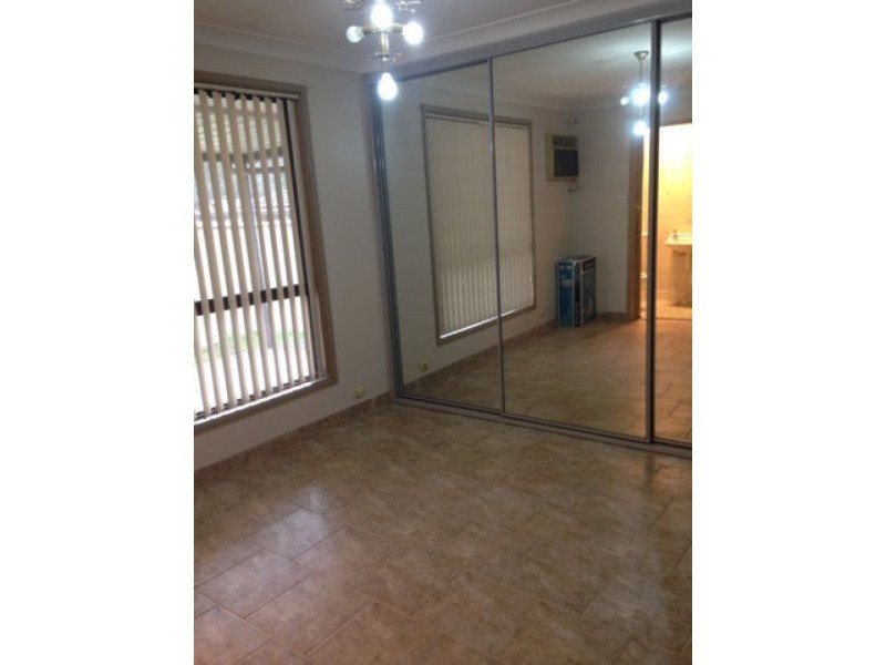 3 Dundas Place, Wakeley NSW 2176