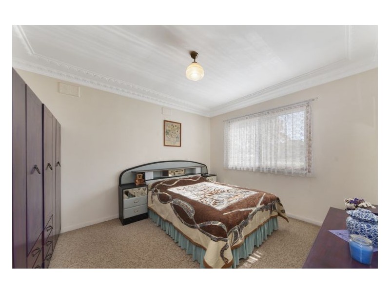 32 Margaret Street, Fairfield West NSW 2165