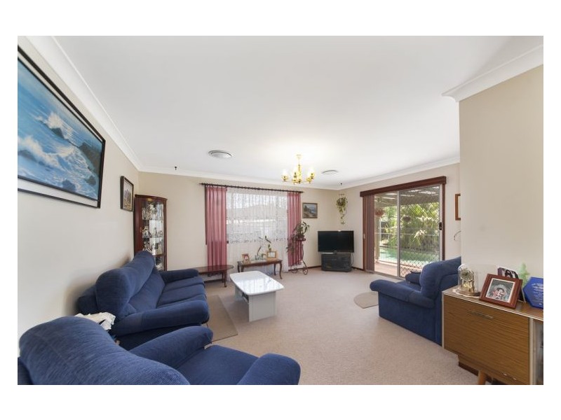 9 Greenvale Street, Fairfield West NSW 2165