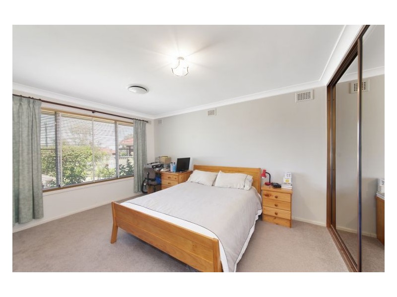 9 Greenvale Street, Fairfield West NSW 2165