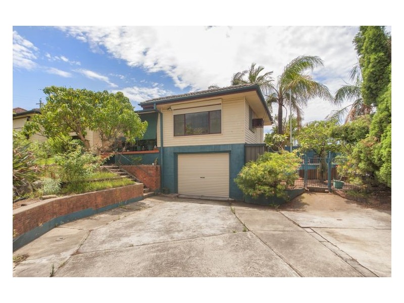 Fairfield West NSW 2165