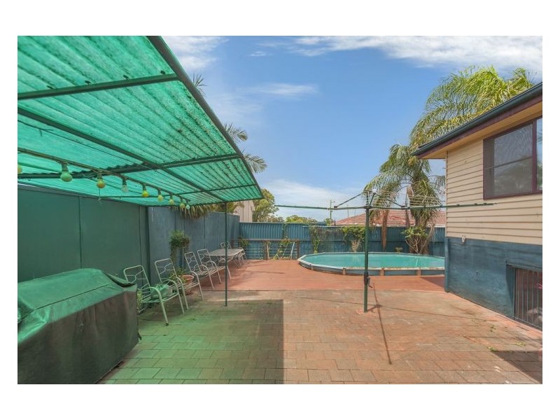 Fairfield West NSW 2165