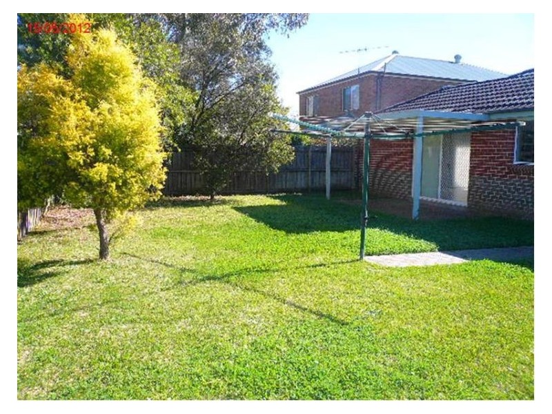 2 Murndal Court, Wattle Grove NSW 2173