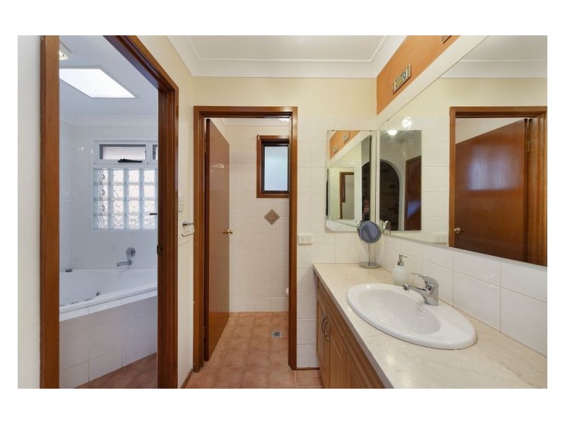 Bossley Park NSW 2176