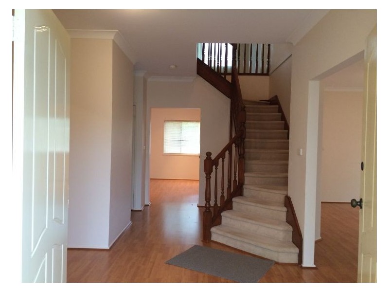 19 Yew Place, Casula NSW 2170