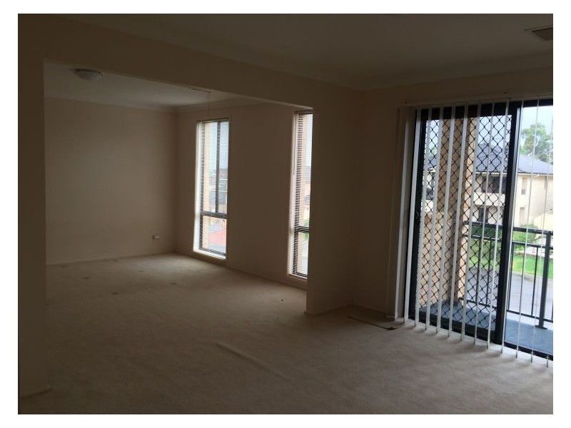 19 Yew Place, Casula NSW 2170