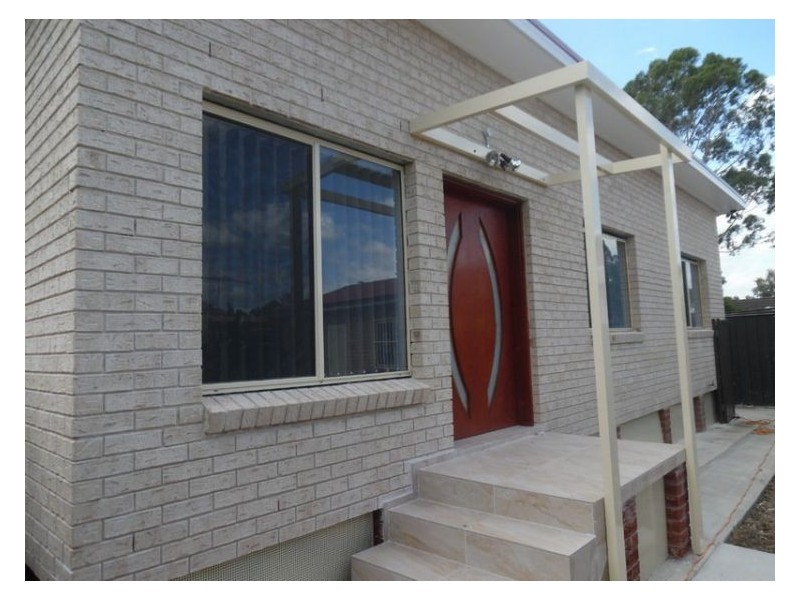 16A Rosemont Avenue, Smithfield NSW 2164