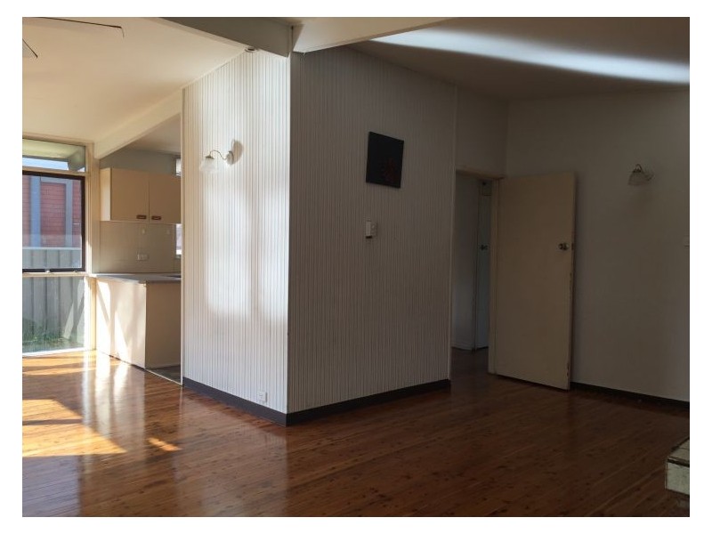 8 Theo Street, Liverpool NSW 2170