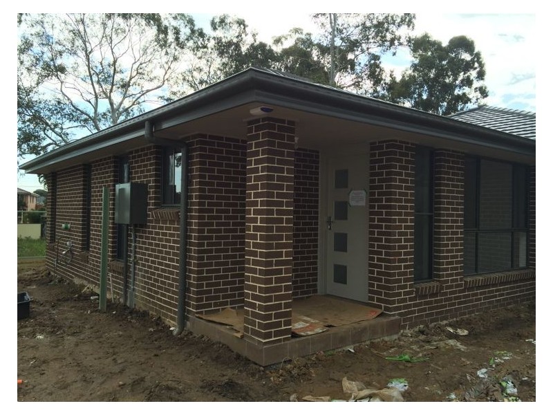 21A Laurel Street, Carramar NSW 2163