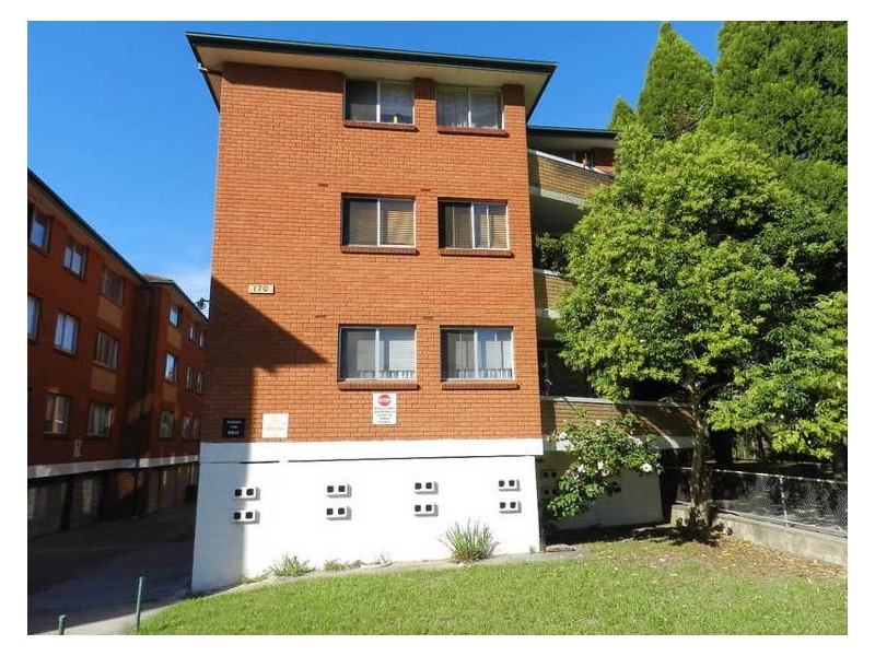 12/170 Sandal Crescent, Carramar NSW 2163