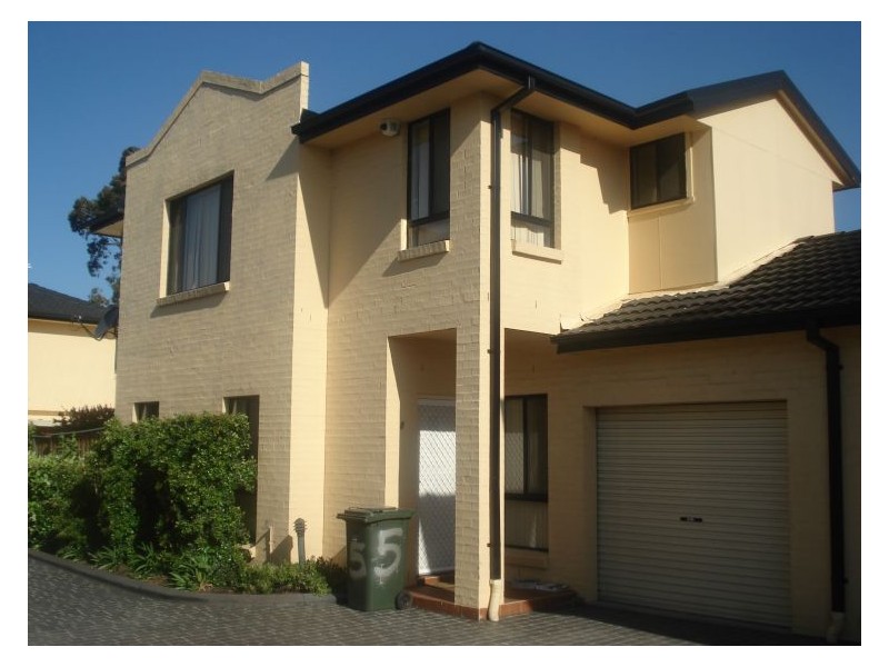 5/99a Cambridge St, Canley Heights NSW 2166